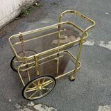 Serving table of the 70