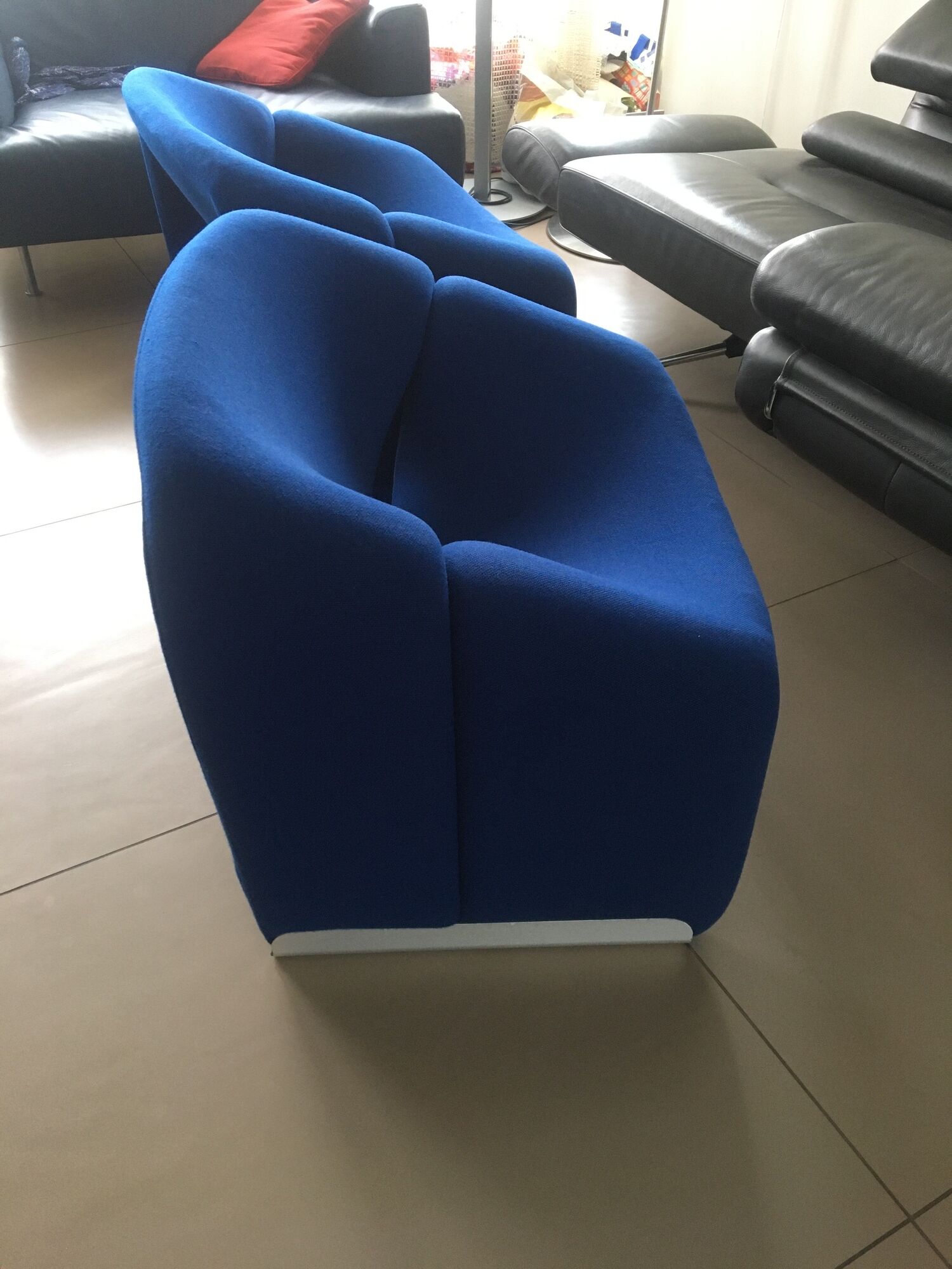 Pair of artifort armchairs F598 Pierre Paulin