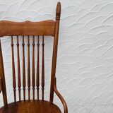 Vintage high chair from the 1960s in solid wood, chic country style.