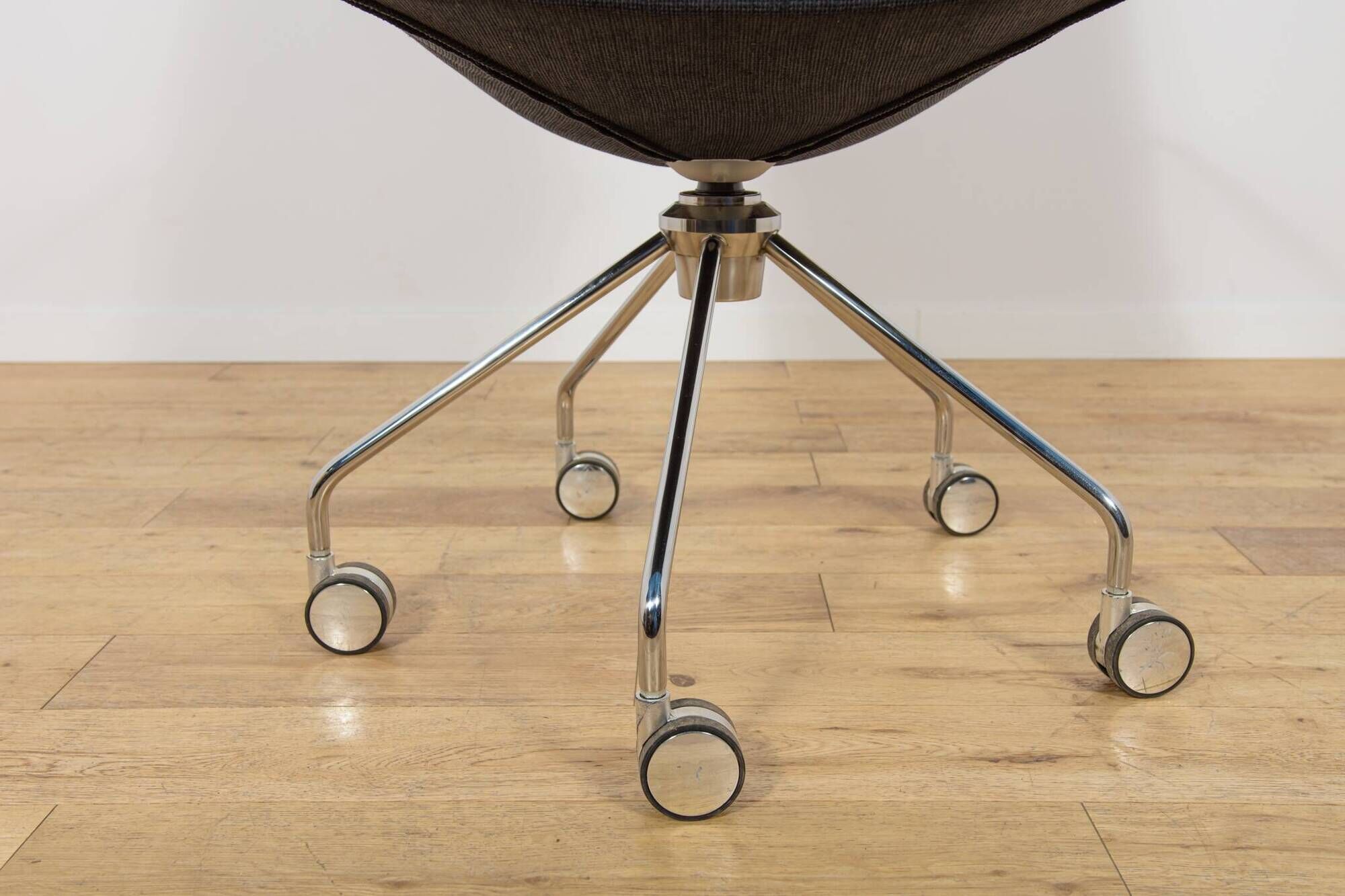 Mid-Century Conference Chairs "Comet" by Gunilla Allard for Lammhults, Sweden, 1990s, Set of 8