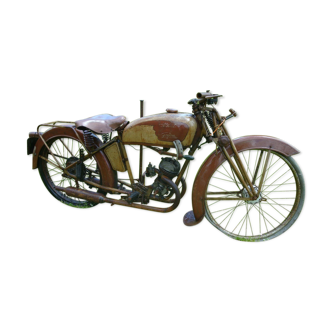 Ancienne moto de collection "Monet Goyon"