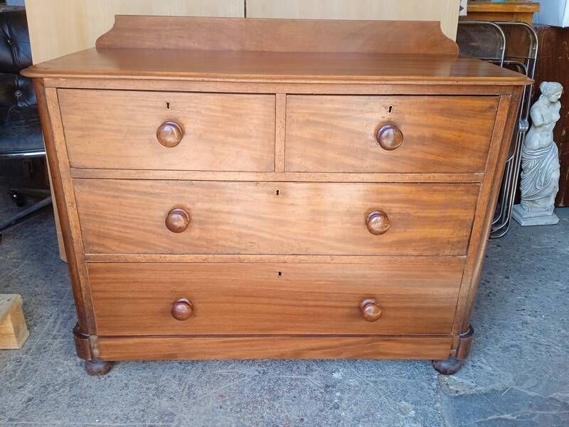 Commode anglaise ancienne vintage