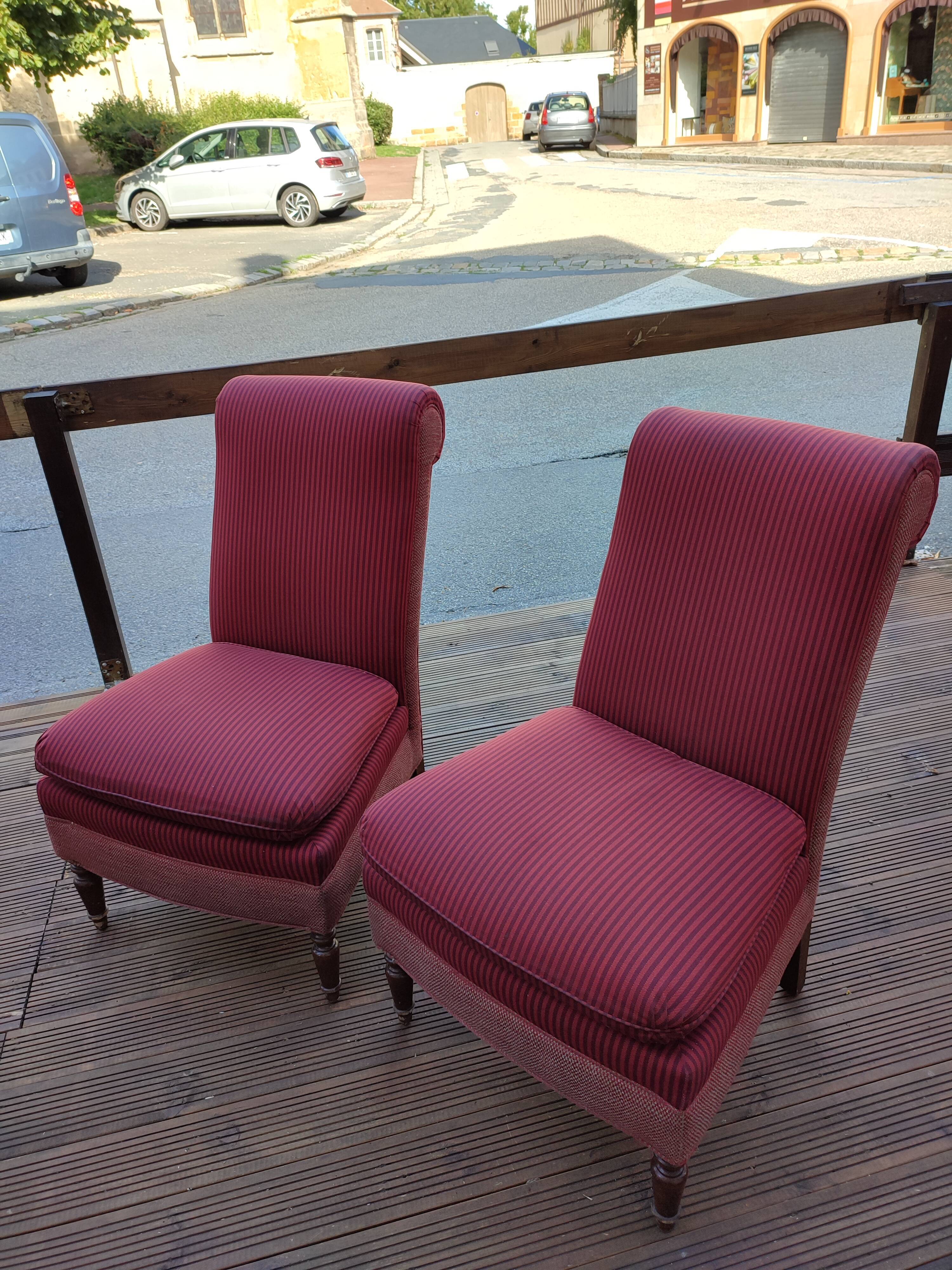 Pair of classic low chairs without arms