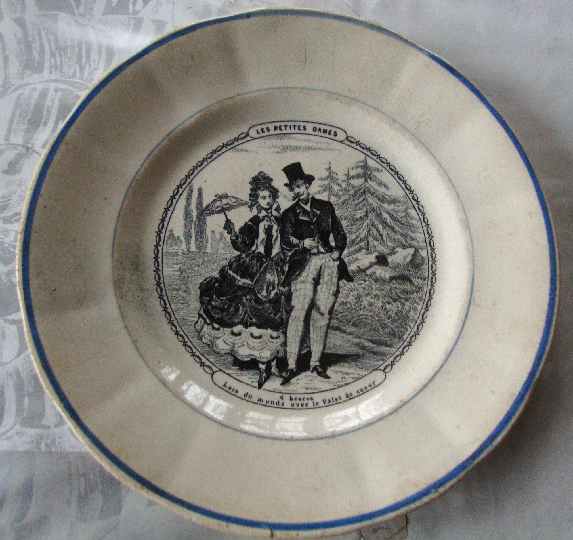 Old dessert plate "Les petites dames"