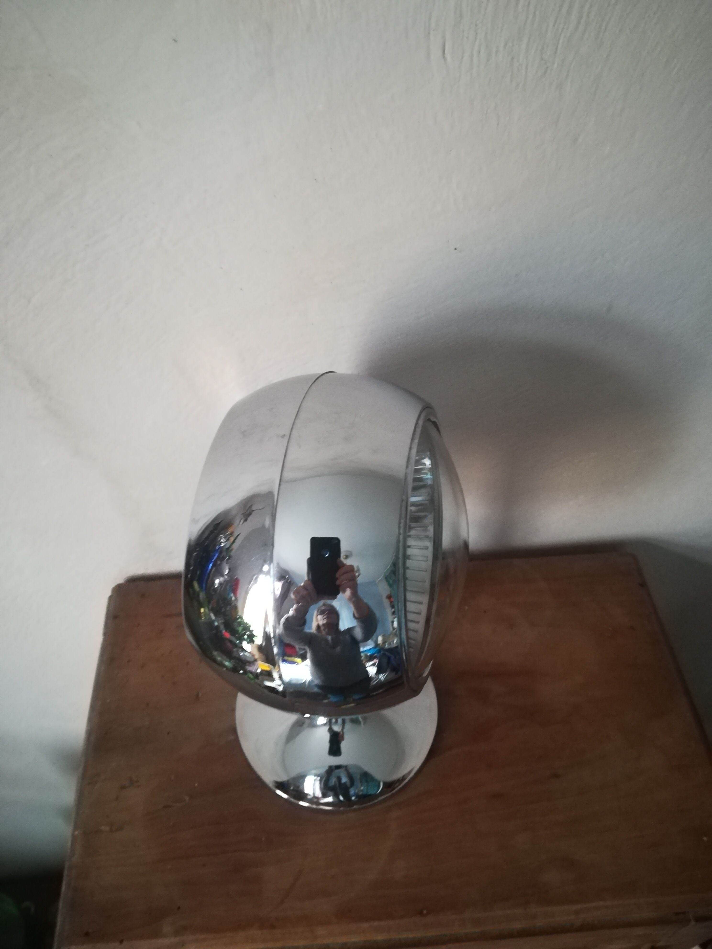 Awakening Space age on chrome tulip foot