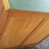 Honey-coloured mado buffet