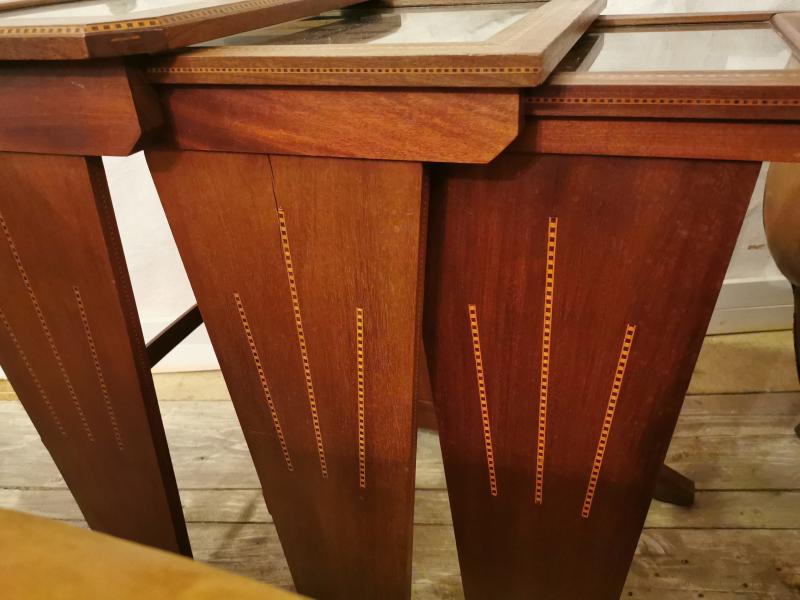 Series of 3 tables gignogne art deco marquetry