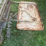 Rectangular folding garden table