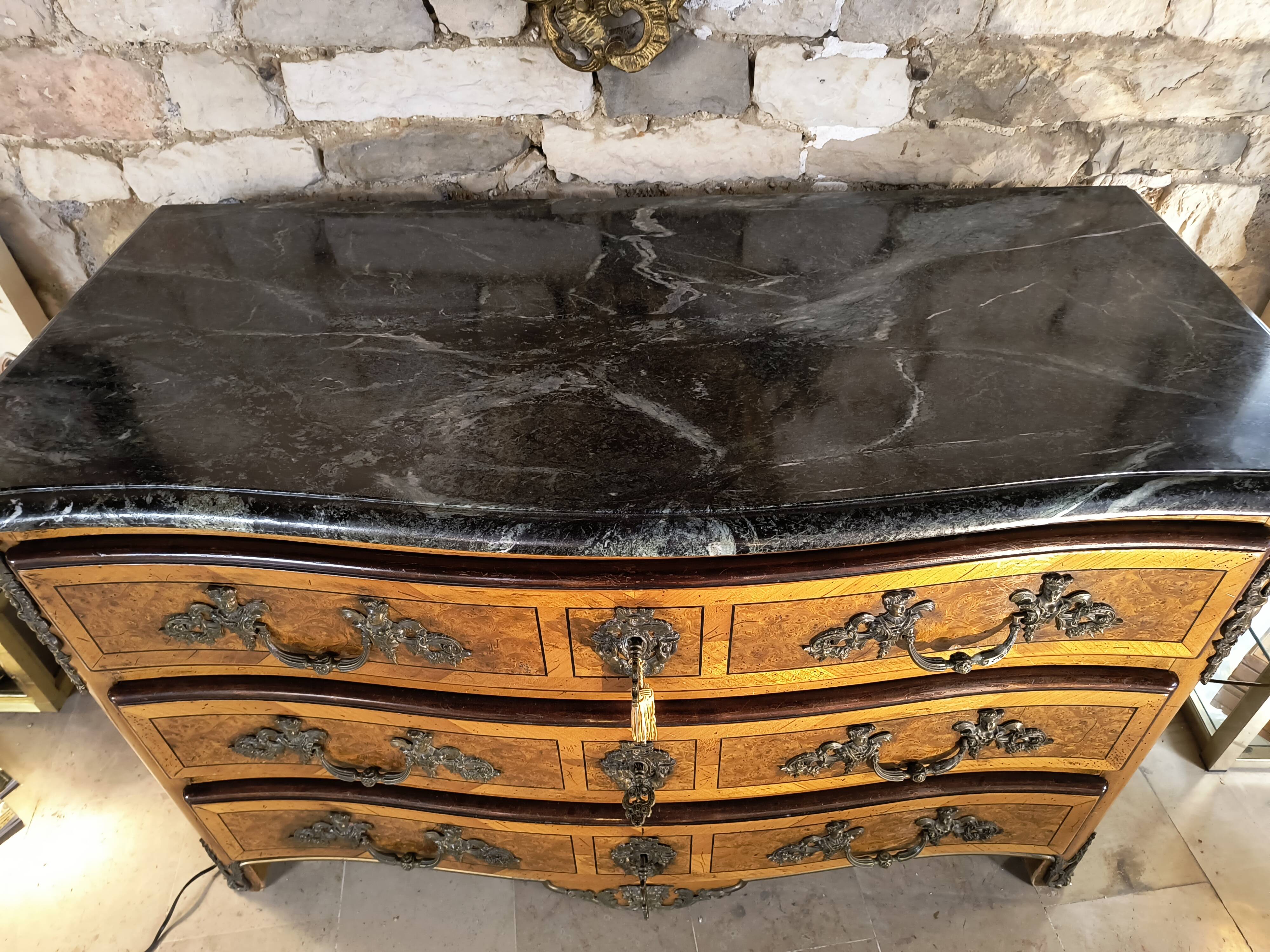 "Louis XIV" style commode with green Alpine marble and walnut burl.