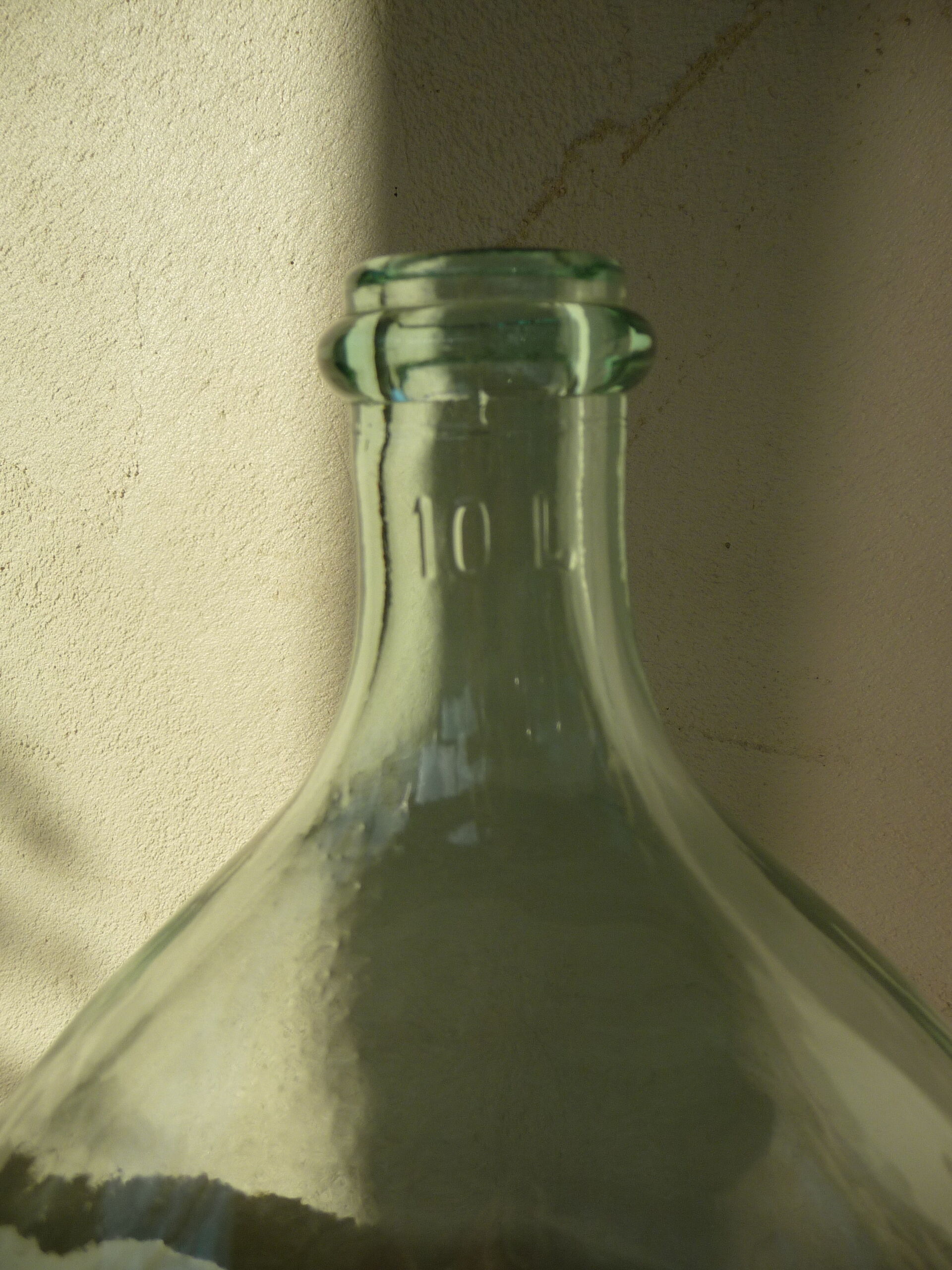 Demijohn