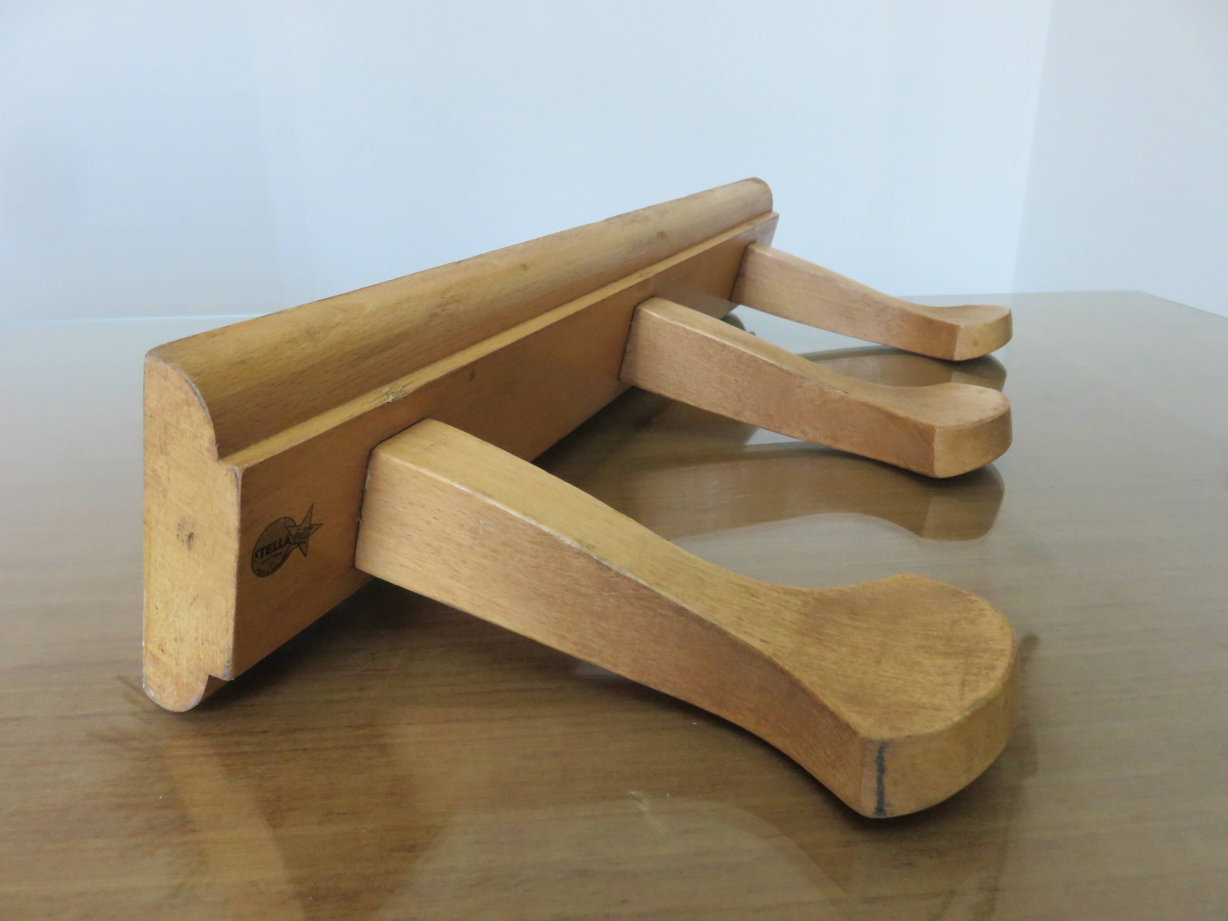 “stella” wall coat rack in solid beech from the 70s