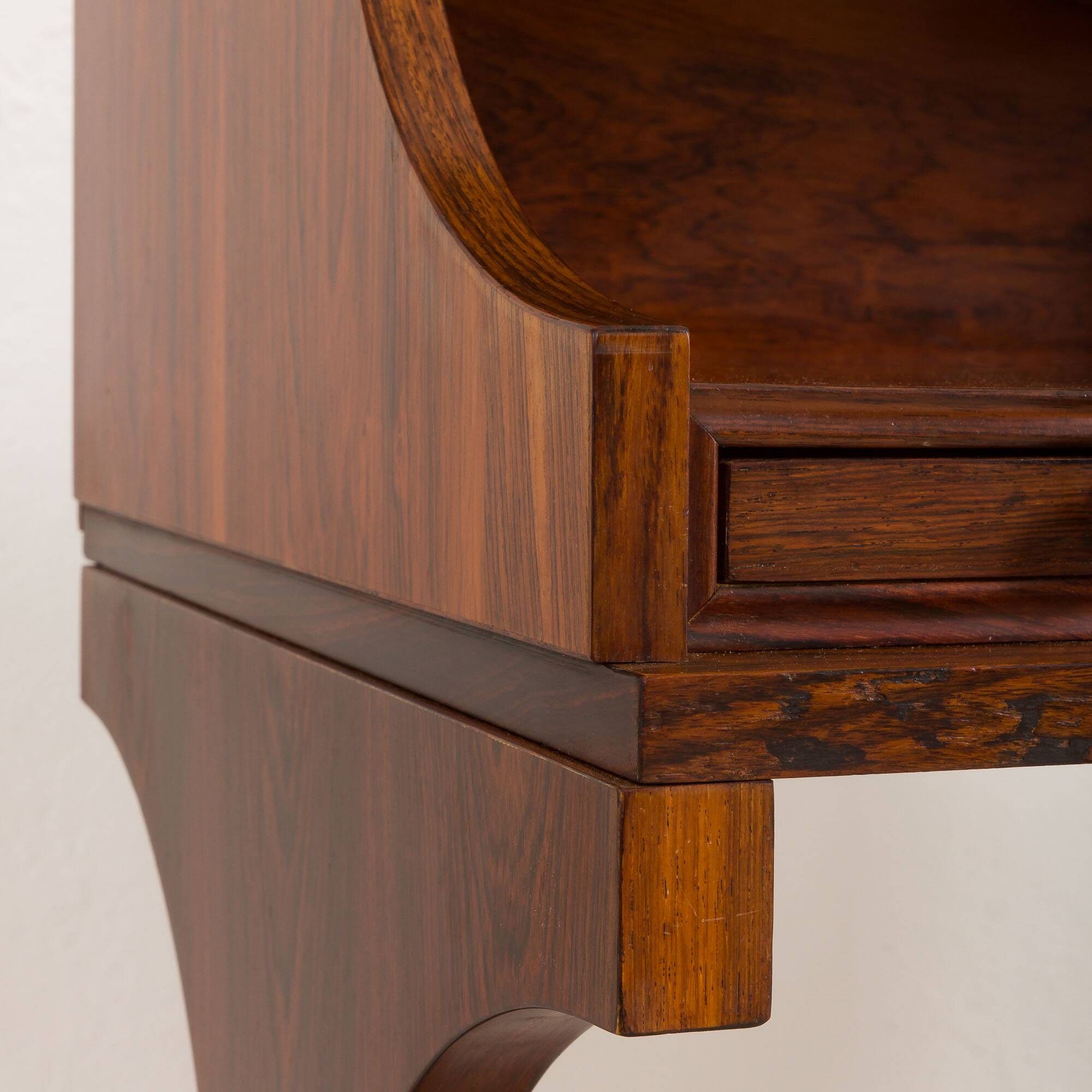 Bureau ou console en palissandre italien du milieu du siècle