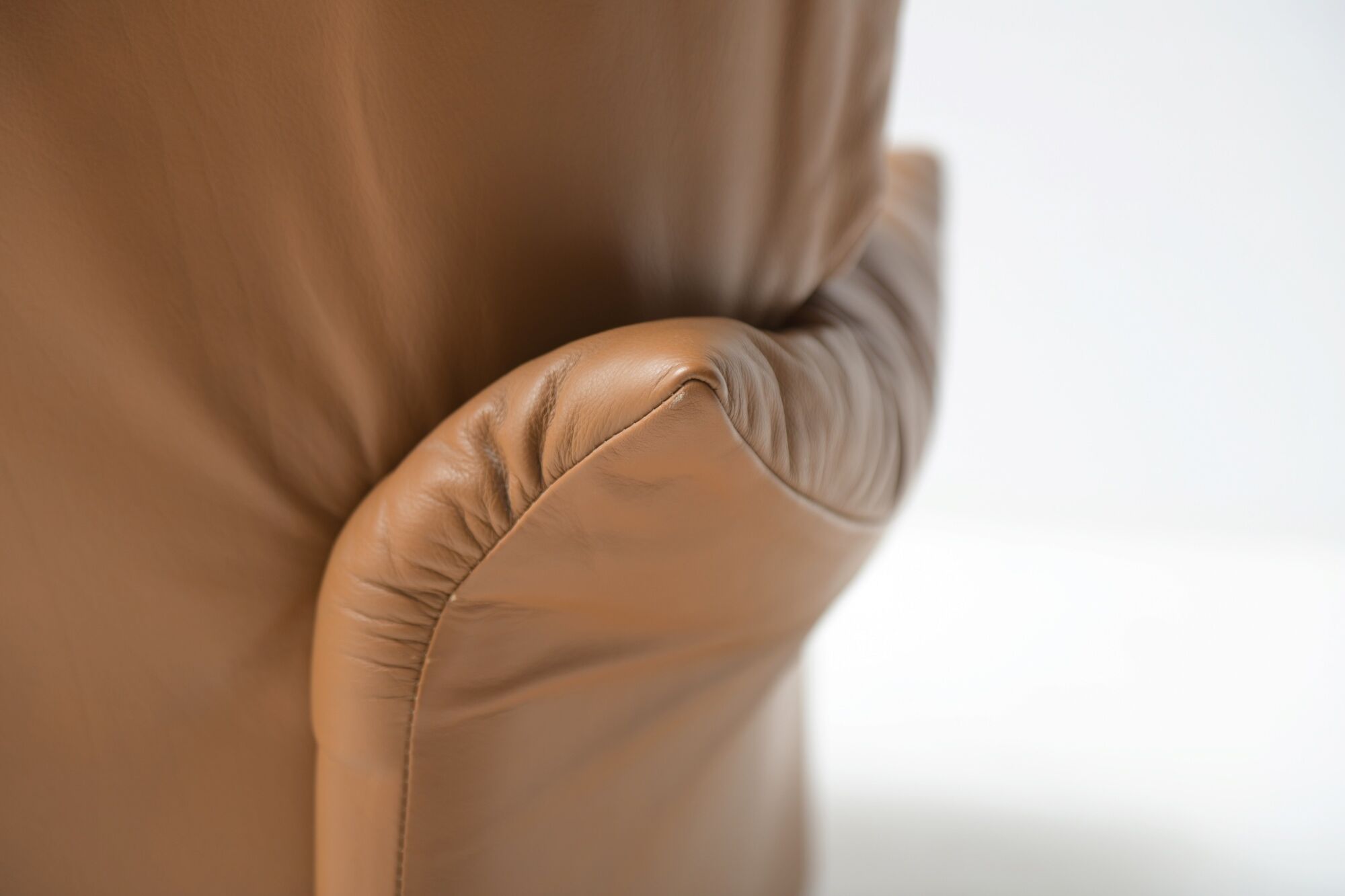 Portovenere sofa in original leather by Vico Magistretti for Cassina