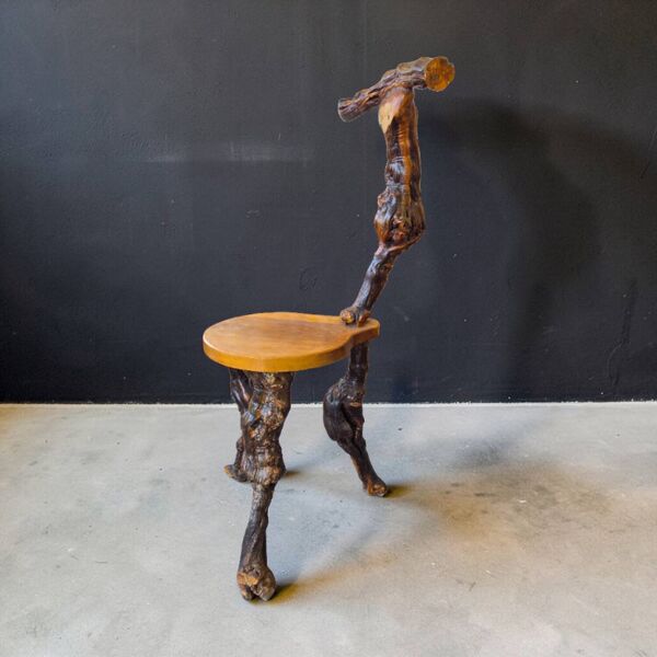 Chaise brutaliste cep de vigne