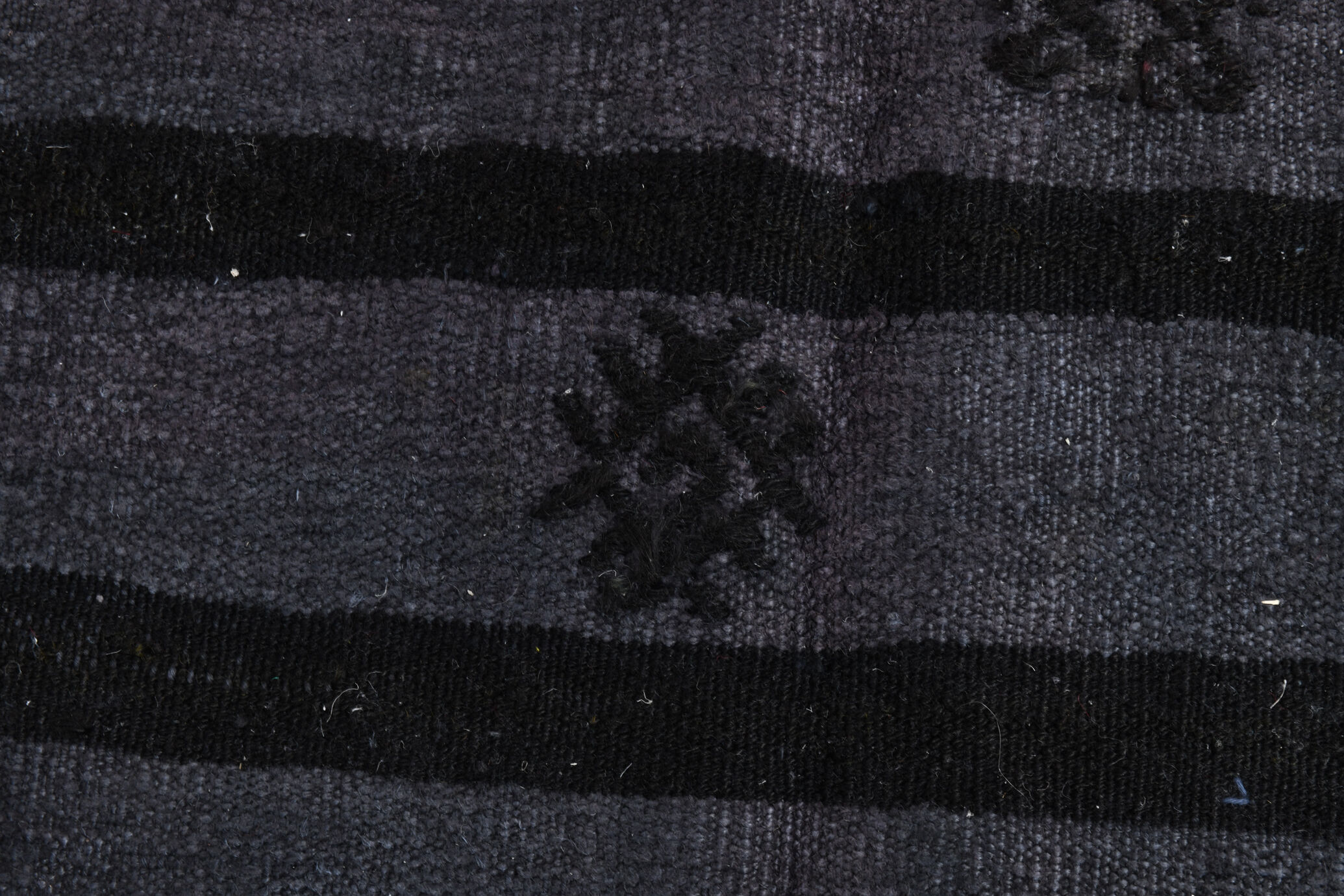 Gray & black oversize hemp rug 316x204cm