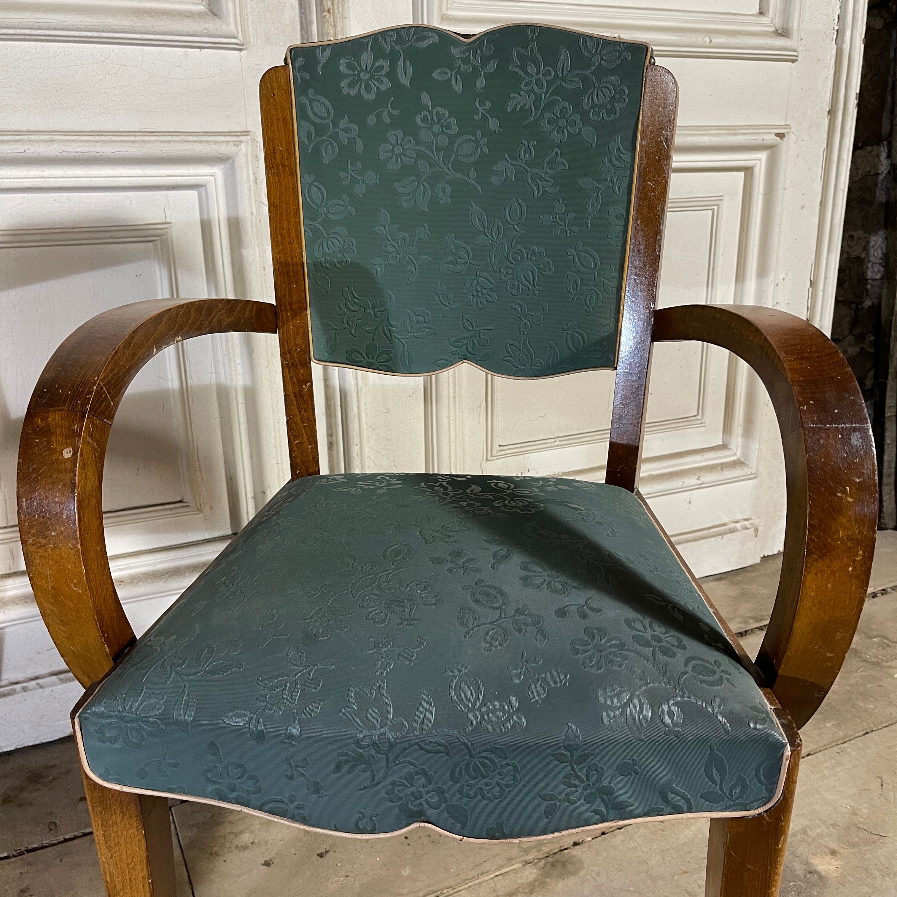 Pair armchair bridge moustache