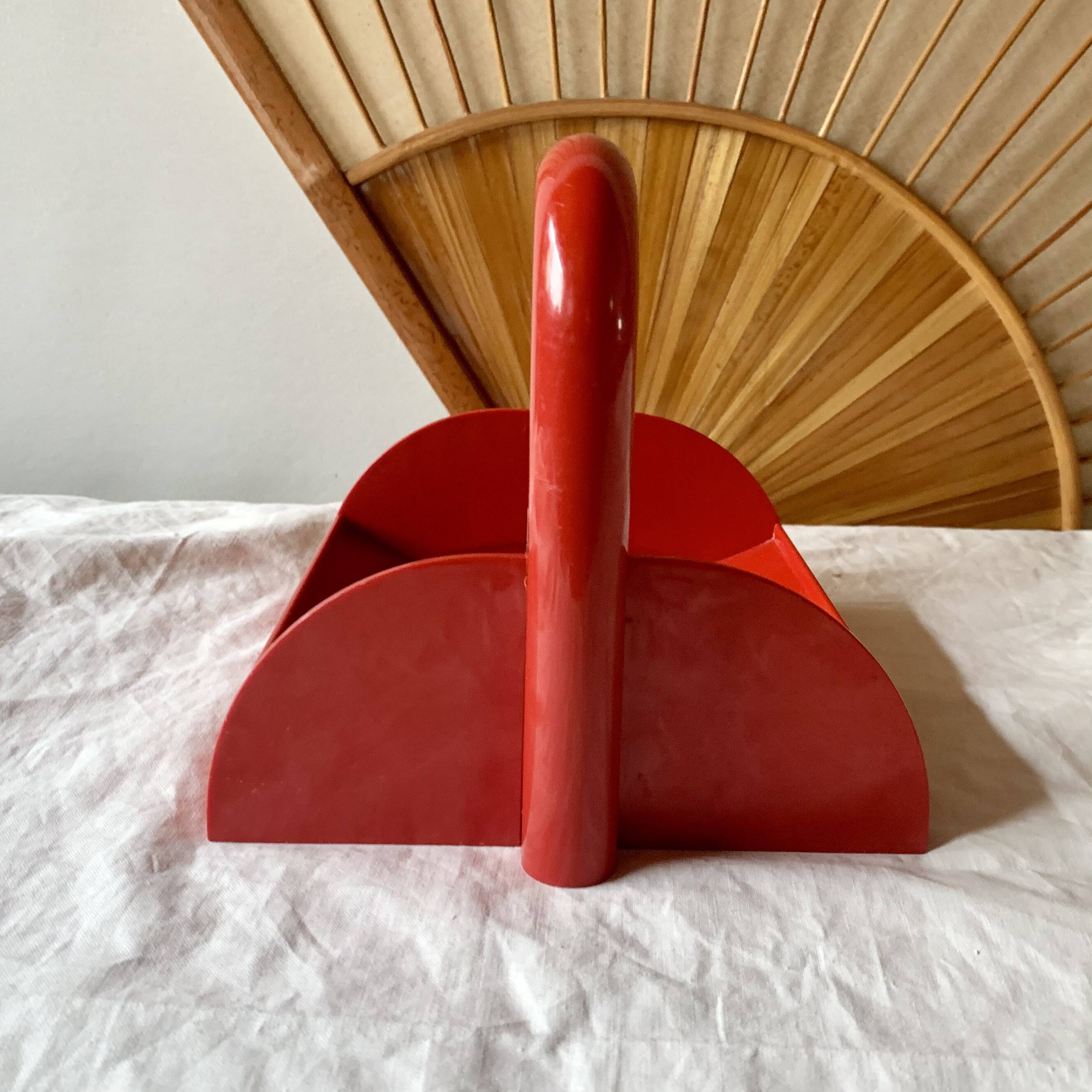 Vintage Guzzini napkin holder in plastic and plexiglass