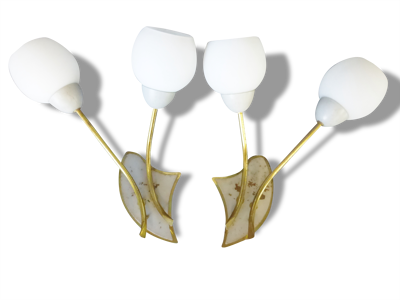 Paire d'appliques 1950 vintage en métal et verre opalin années 50 rockabilly wall lights