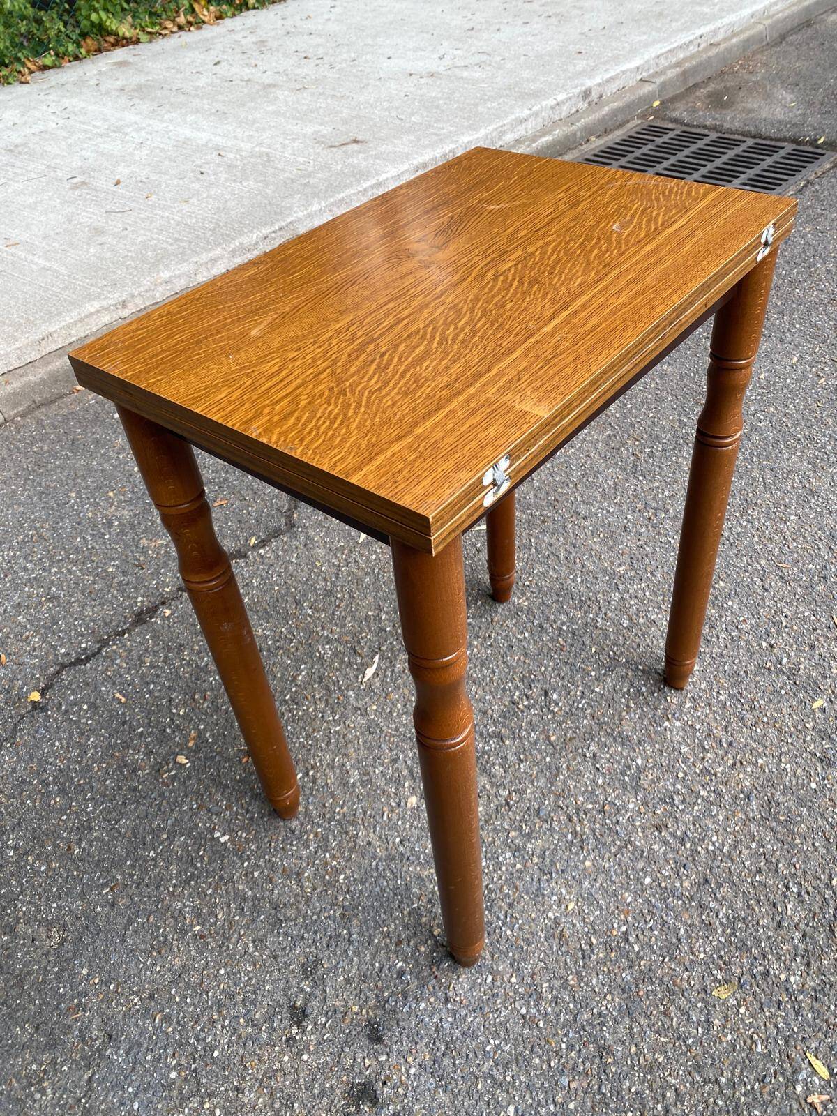 Folding modular expandable wallet table space-saving kitchen