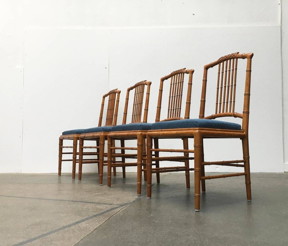 Mid-century Italian dining chairs by Giorgetti, set of 4.