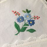 8 hand-embroidered napkins