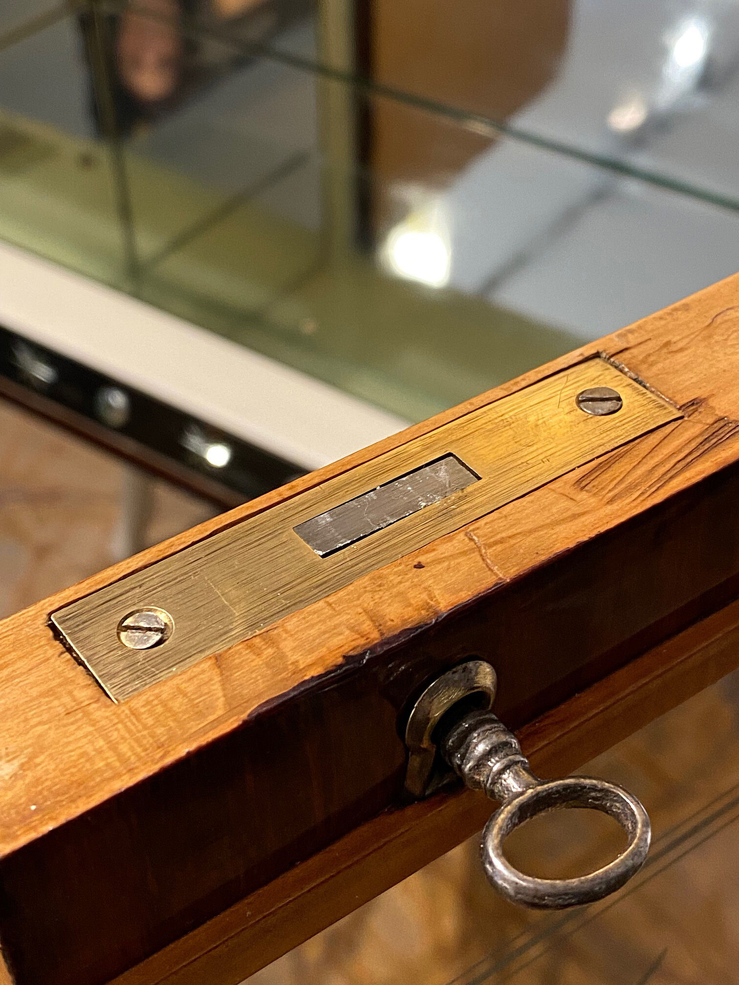 Italian mid-century cocktail cabinet