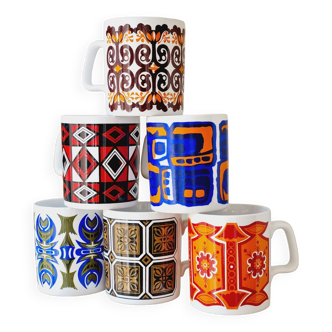 6 mug Staffordshire Potterie England