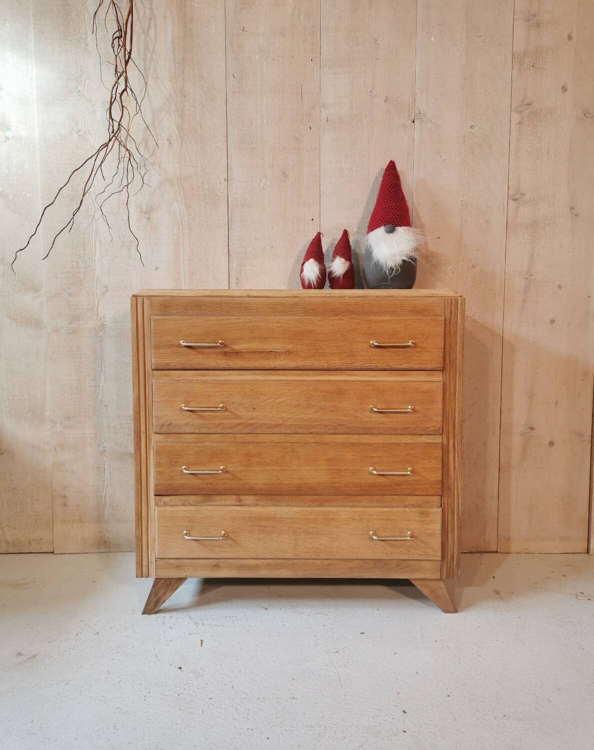 Vintage chest of drawers