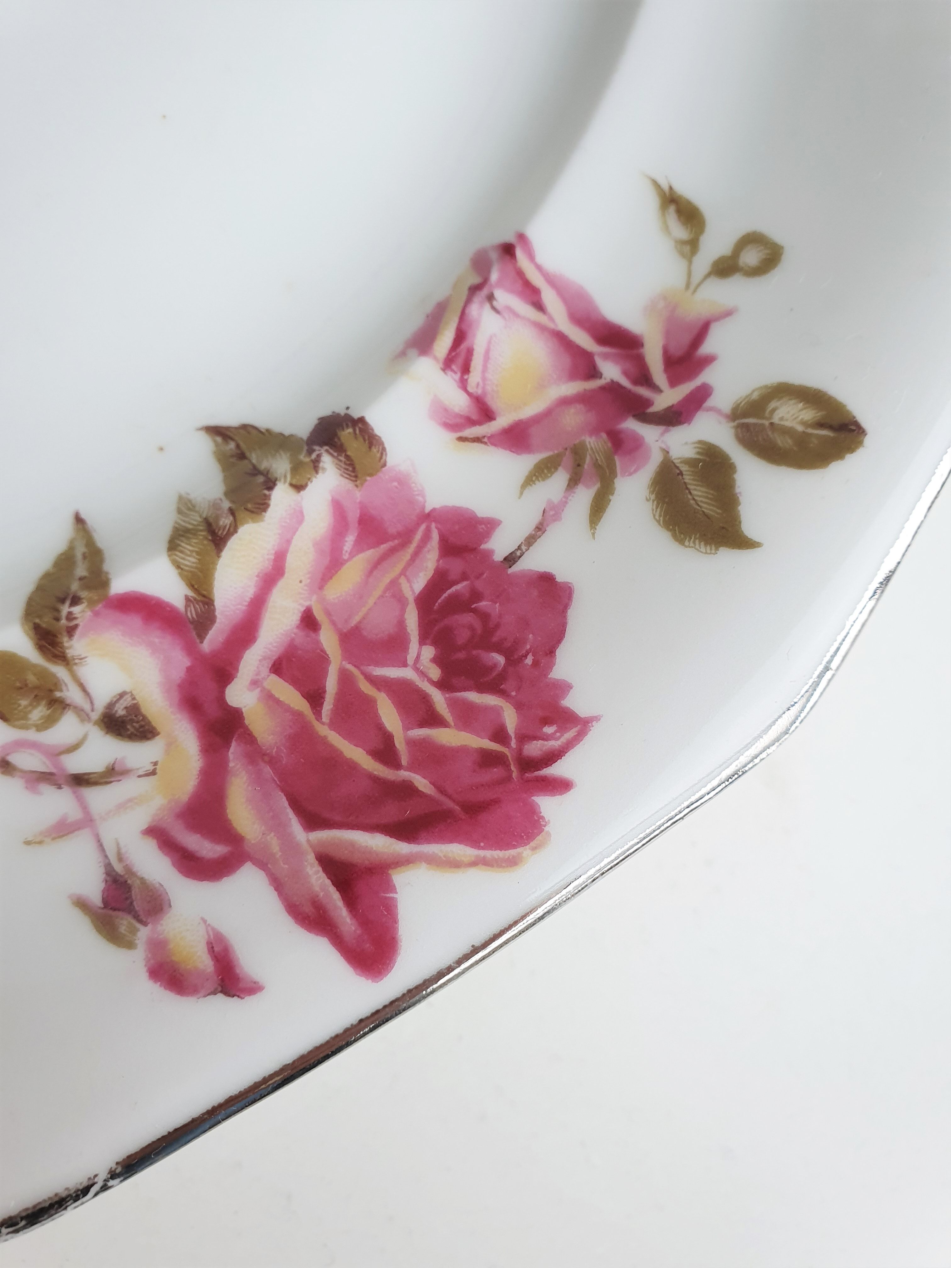 Pink dishes