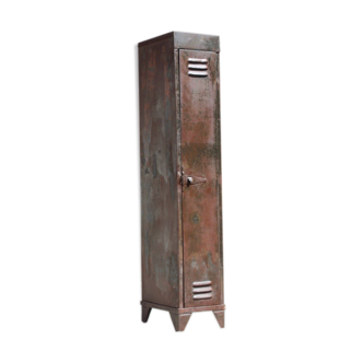 Metal closet 1940