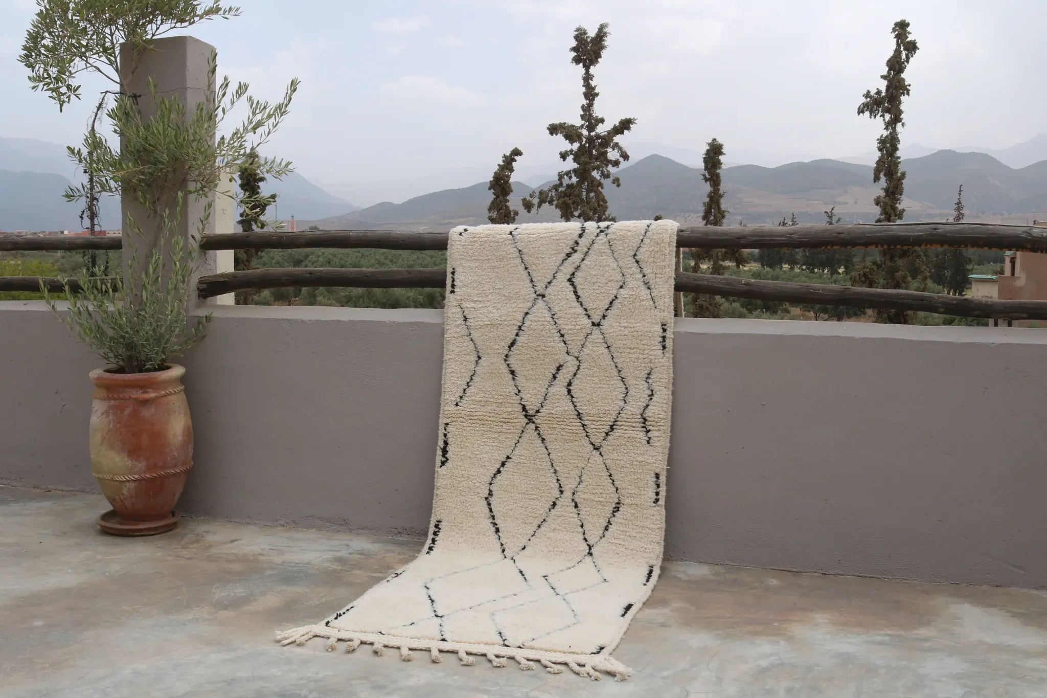 Beni Ouarain rug, 295 x 90 cm - R317