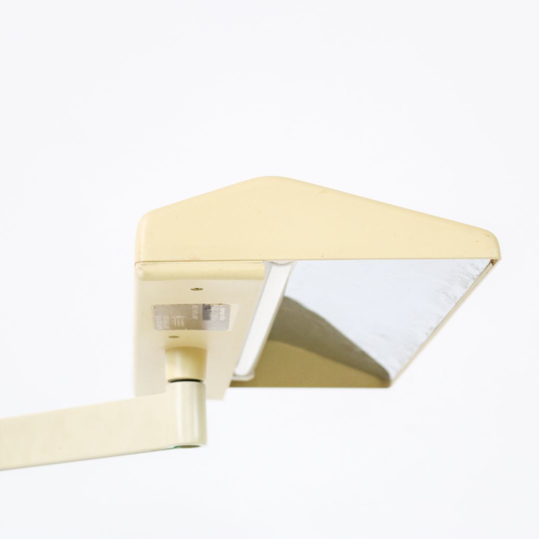 Desk Lamp model LT100LN Herman Miller