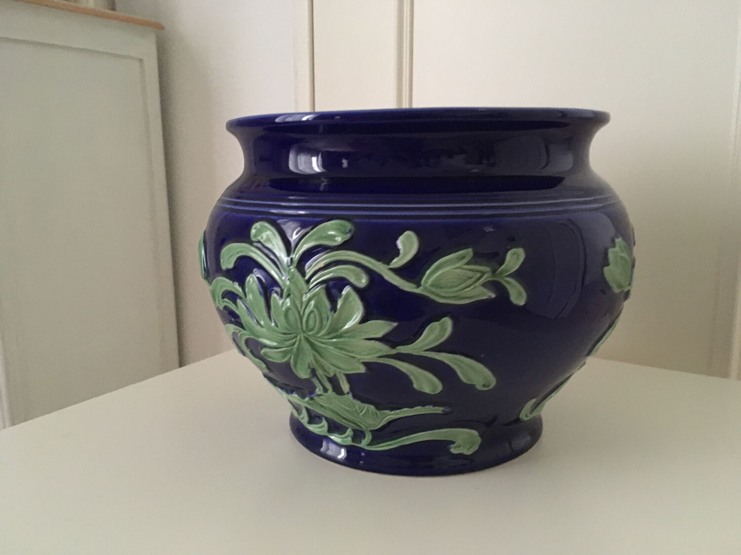 Vintage English flower pot.
