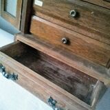 Musical jewelry cabinet