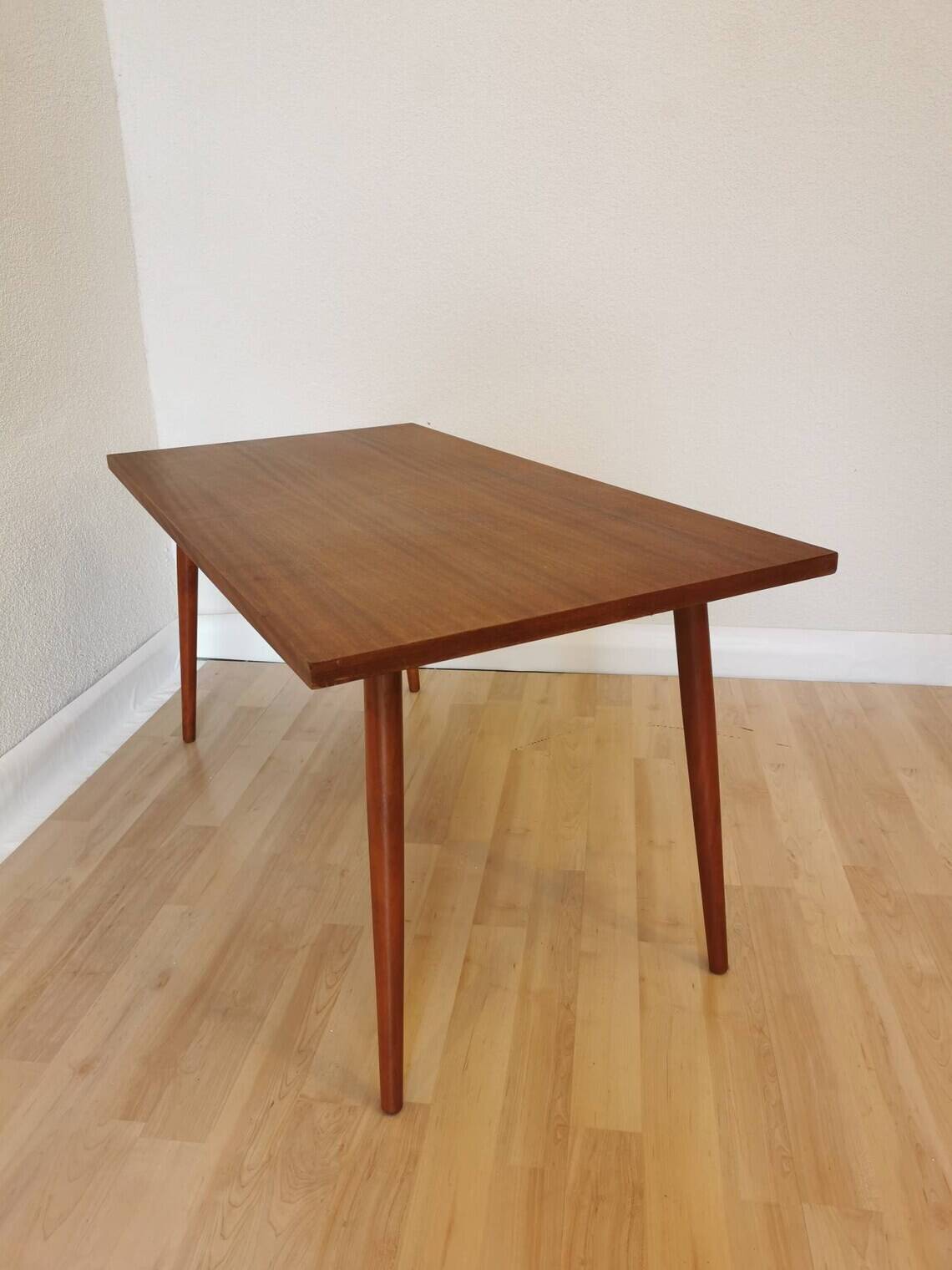 Mid-Century Modern Wooden Coffee Table: 1970s Vintage Lounge Decor