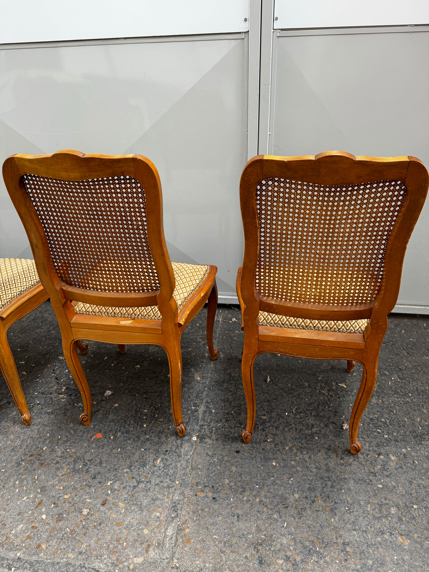 Set of 6 chairs in Louis XV style - carved wood and caning