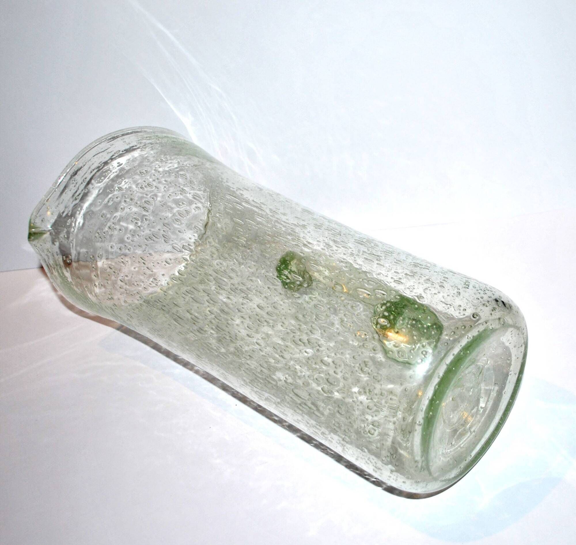 Grand pichet à orangeade punch vintage en verre bullé de biot vert clair 33.5cm