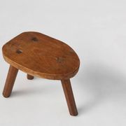 Tabouret en bois rustique sur trépied, France années 1920