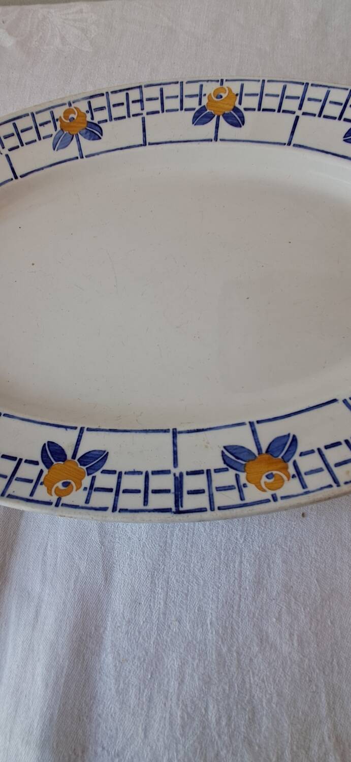 Sarreguemines Ribeauvillé Model Dish. Vintage