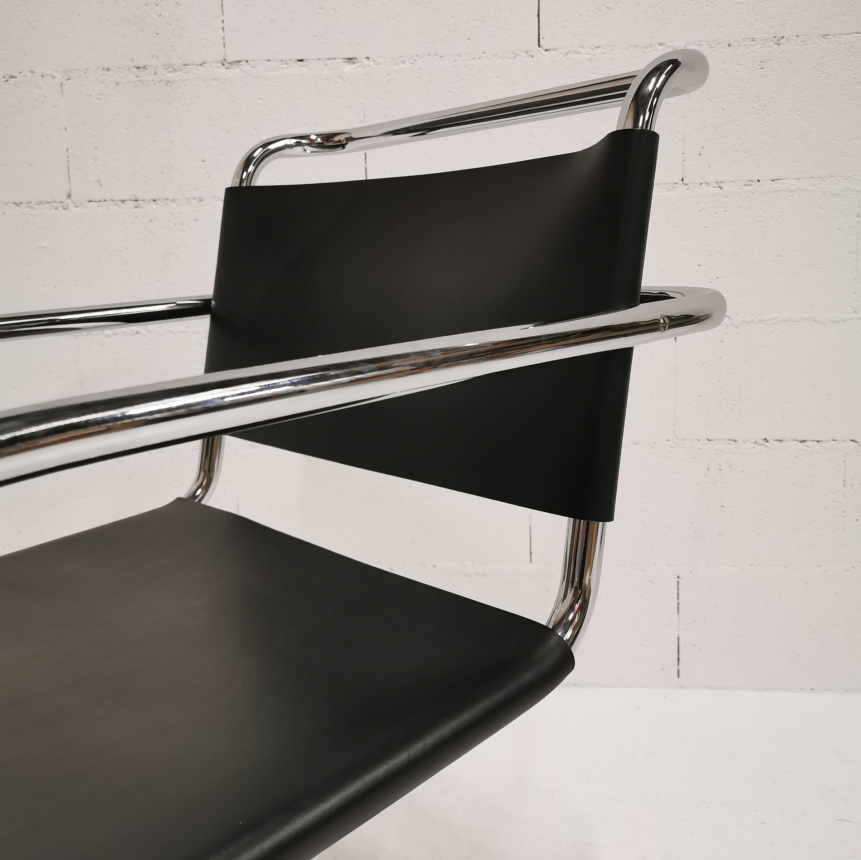 Armchair MR20 by Mies Van Der Rohe