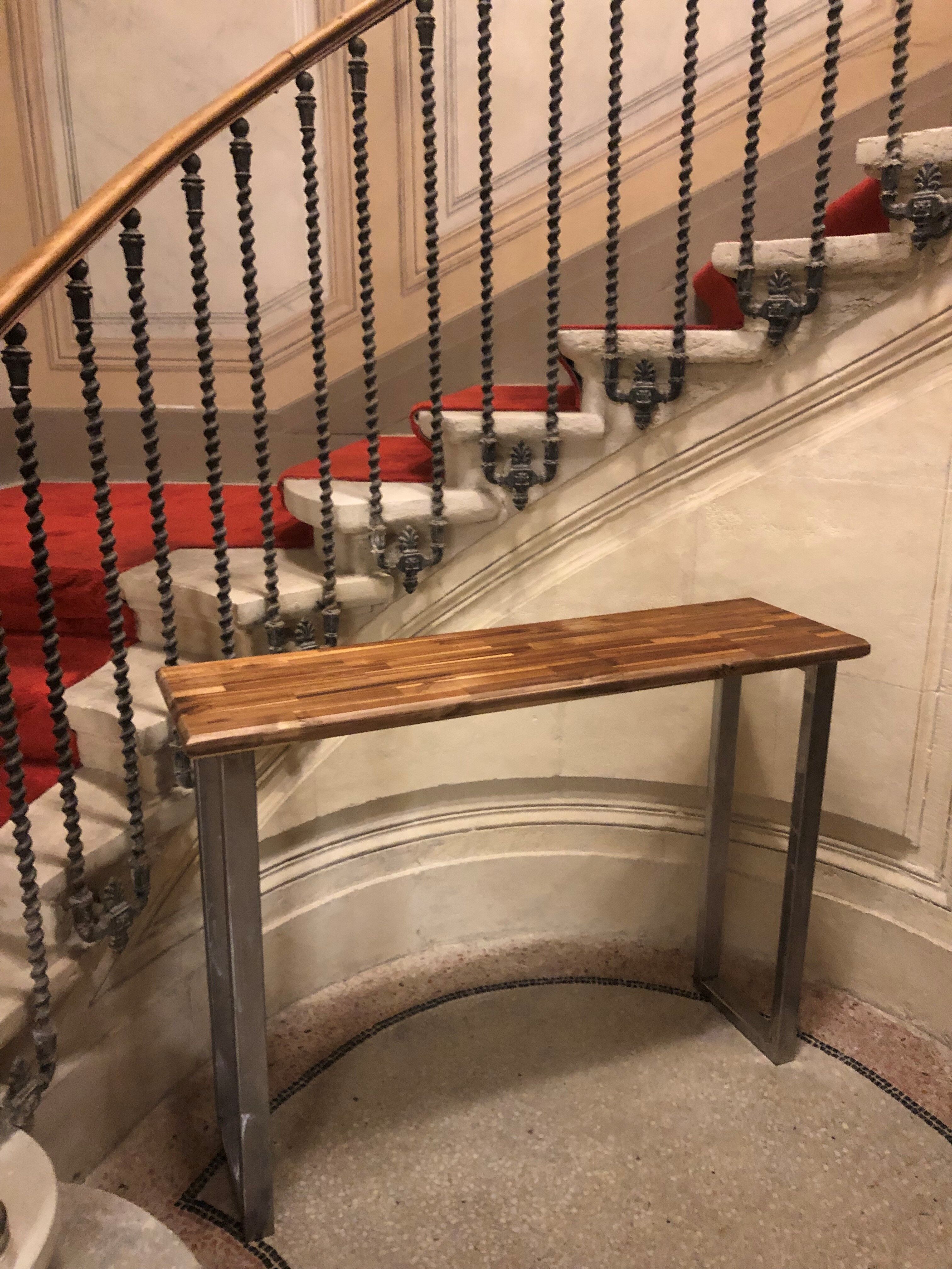 Console in solid acacia and steel legs