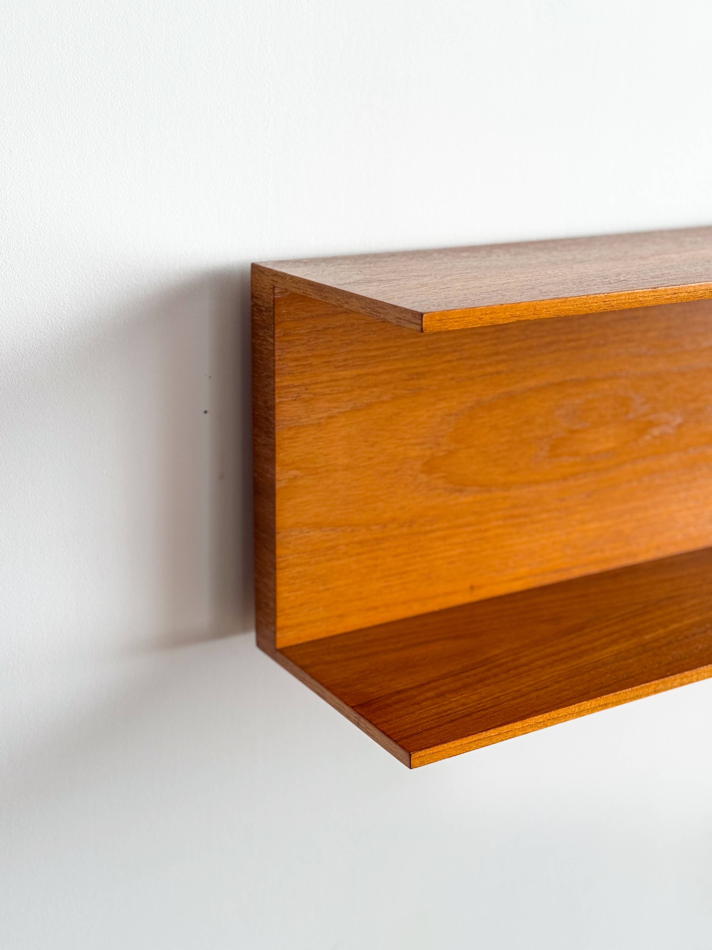 Teak wall shelf by Wilhelm Renz for Walter Wirz Mid Century Design