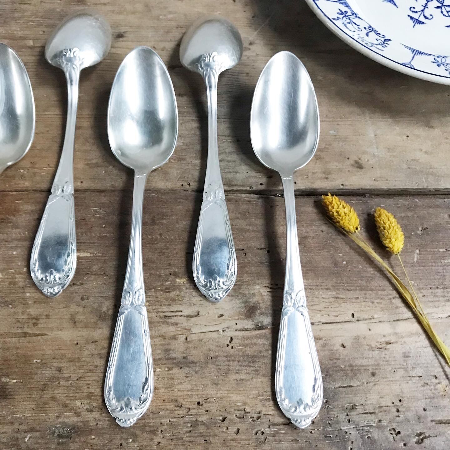 Set of 6 silver metal spoons
