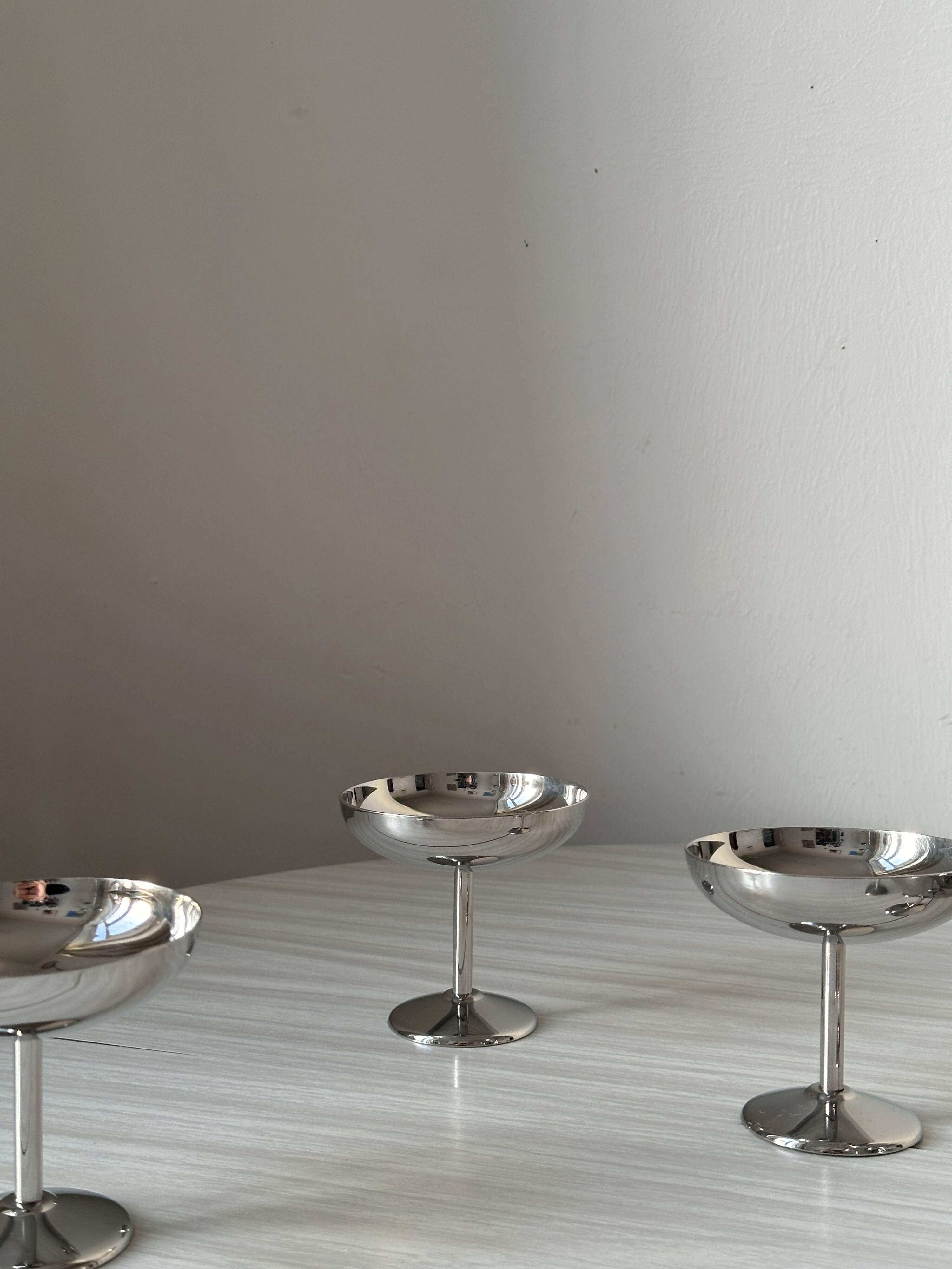 Stainless steel cups