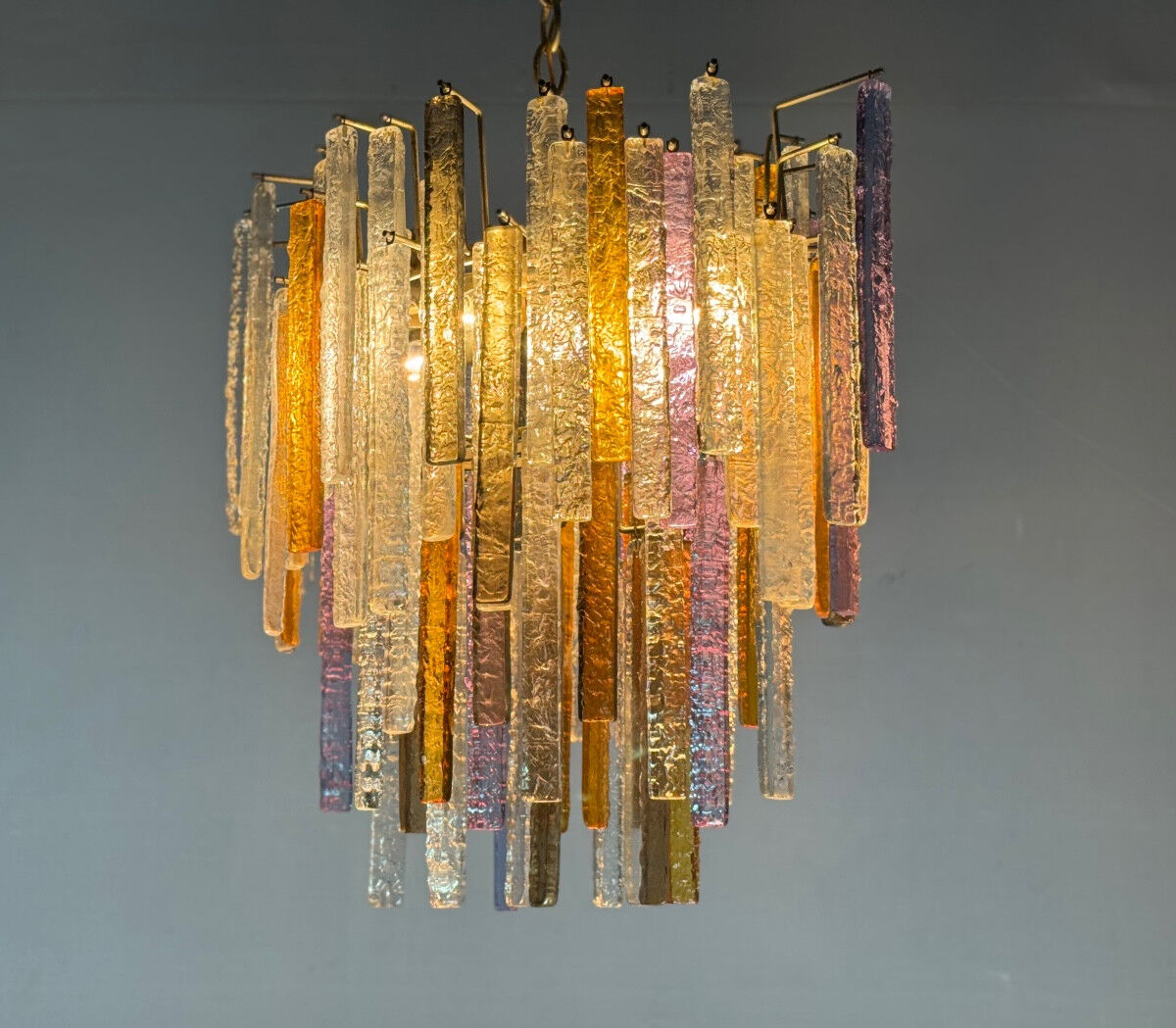 Oval-shaped Venetian chandelier in Murano glass, circa 1950, Venini