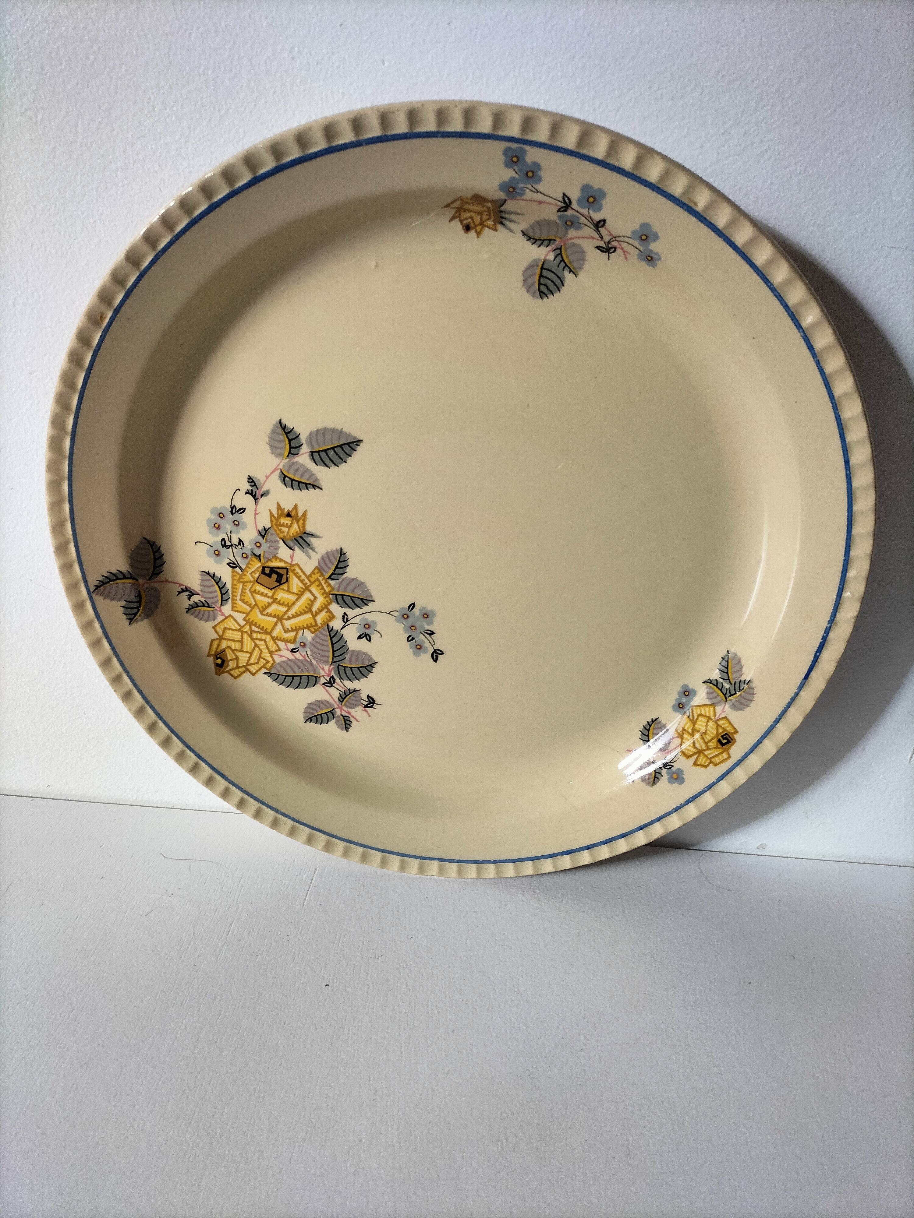 Ivory and blue geometric floral decoration plate, 1940s–50s