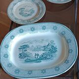 large 19th century earthenware dish and plates with Chinese decor