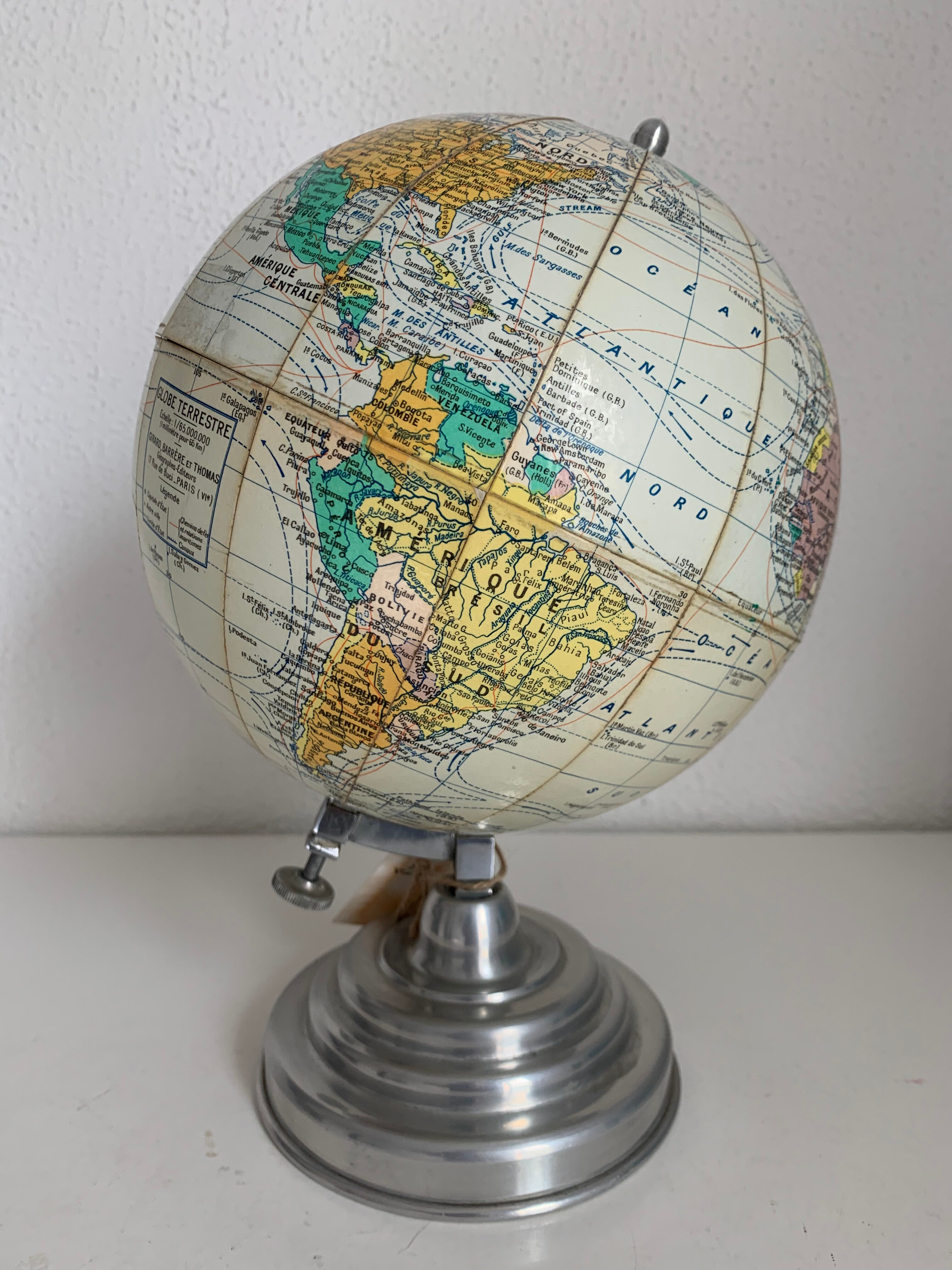 Vintage globe 1950 terrestrial Girard Barrère cream - 30 cm