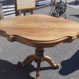 Violin table