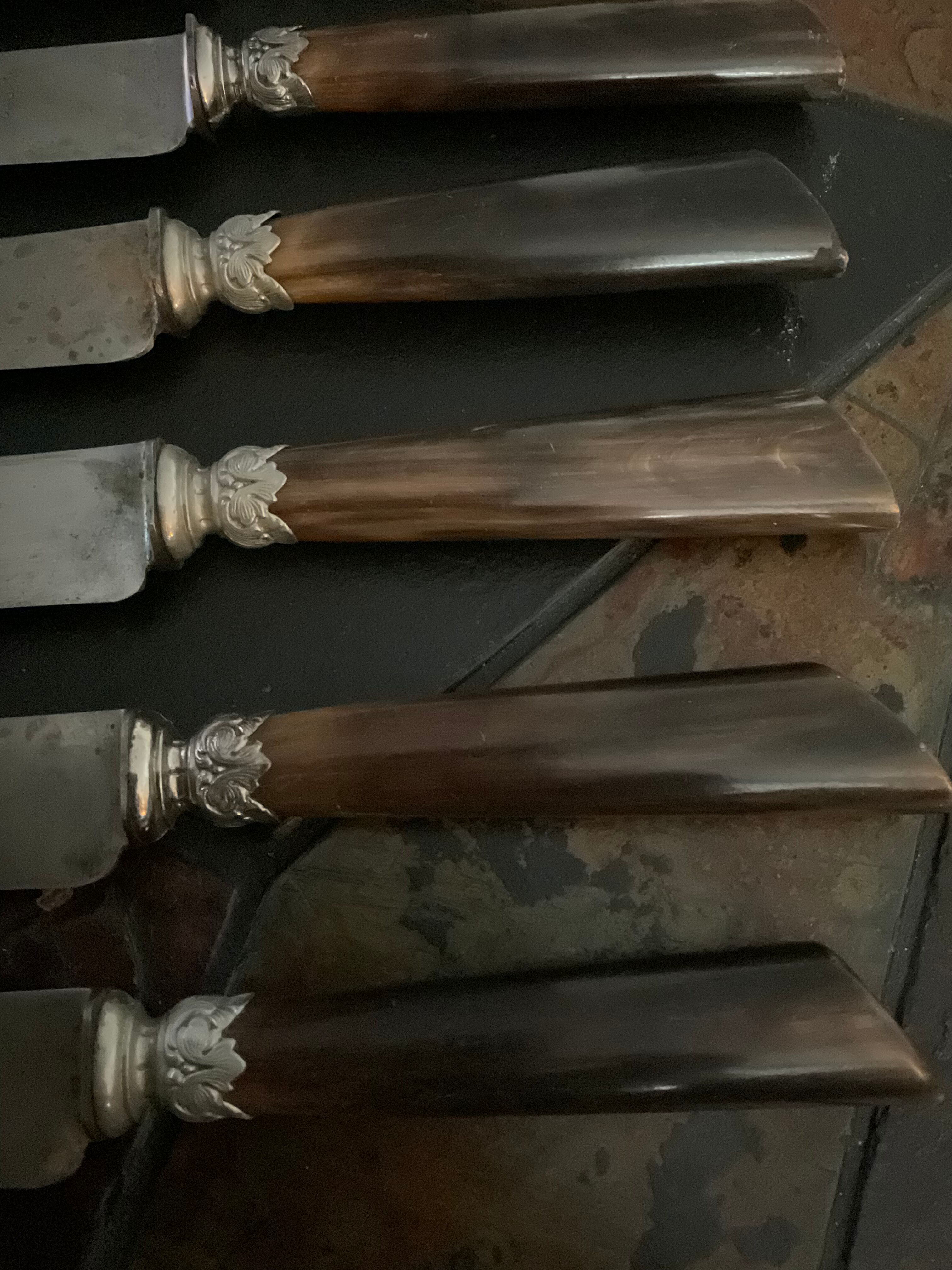 Box 9 knives +3 offered.old .